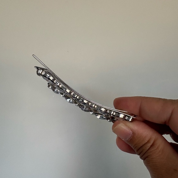 Silver colour Rhinestone Hair Clips - Picture 8 of 11